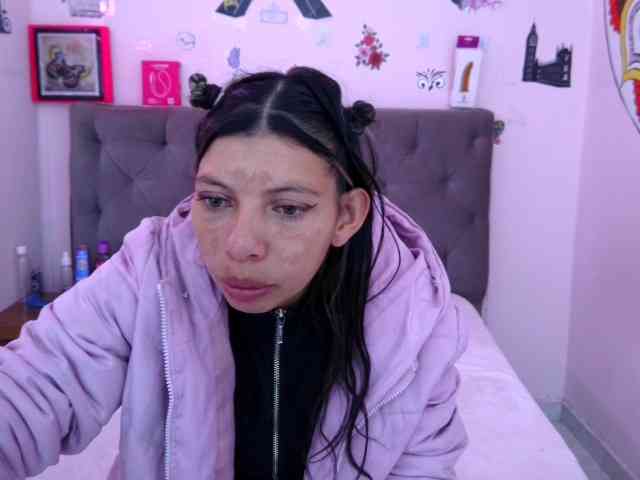 queenabril webcam