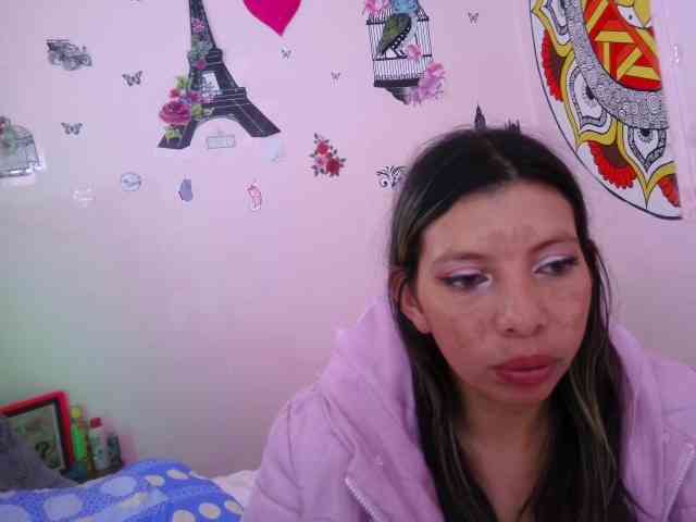 queenabril webcam