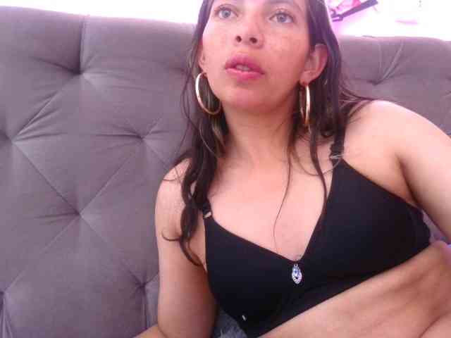 queenabril webcam