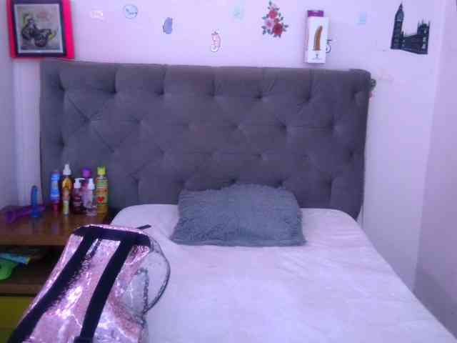 queenabril webcam