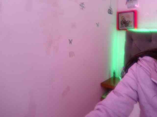 queenabril webcam