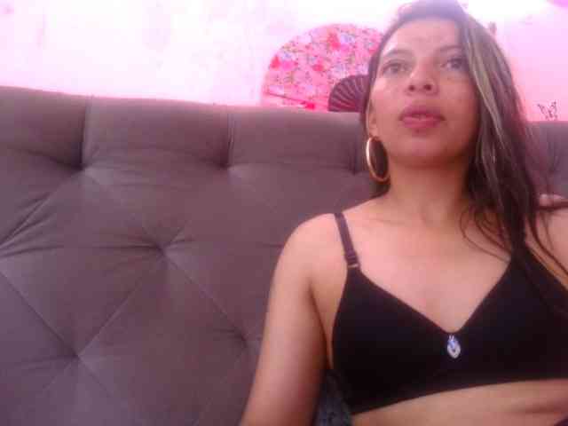 queenabril webcam