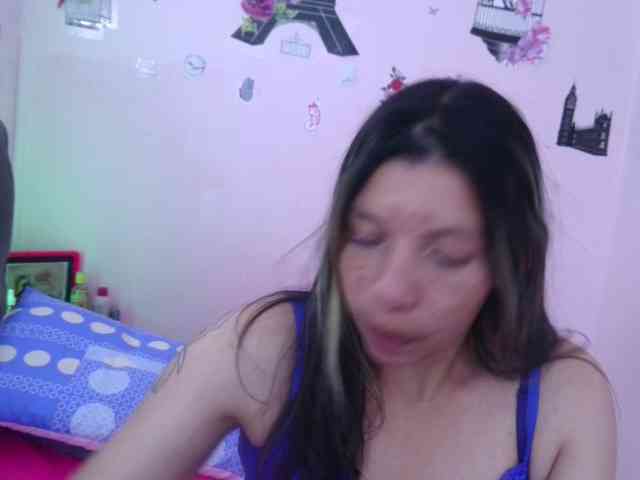 queenabril webcam