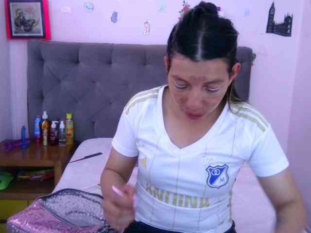 queenabril webcam