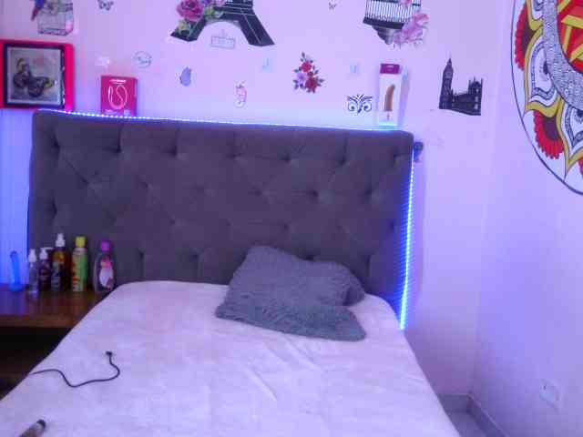 queenabril webcam