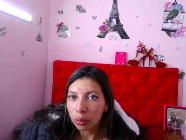 queenabril queenabril