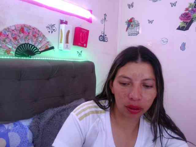 queenabril webcam