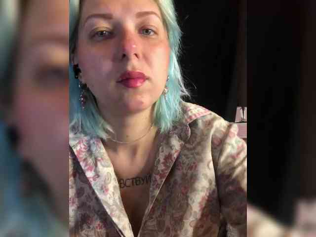KellyFeel webcam