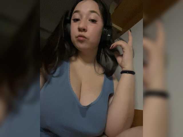 blue-moonlight's BongaCams show and profile