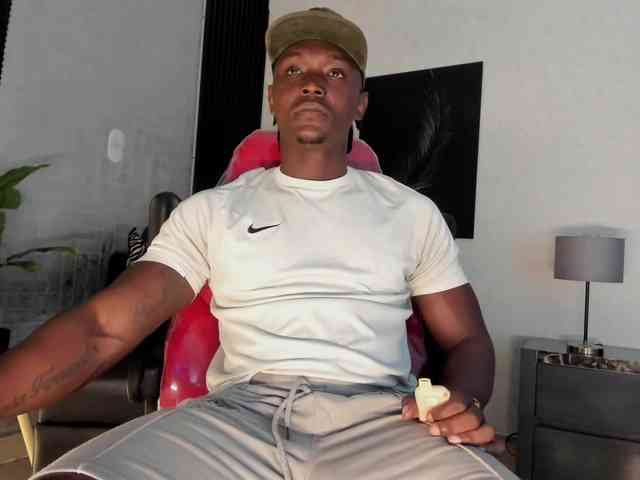 DannSmmith DannSmmith