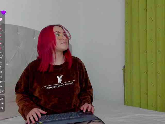 KateMessy1 webcam