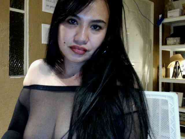 MorenaLee Live Webcam on BongaCams