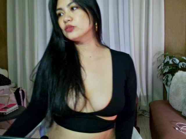 MorenaLee Live Webcam on BongaCams