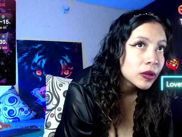 Dark-Velvet webcam
