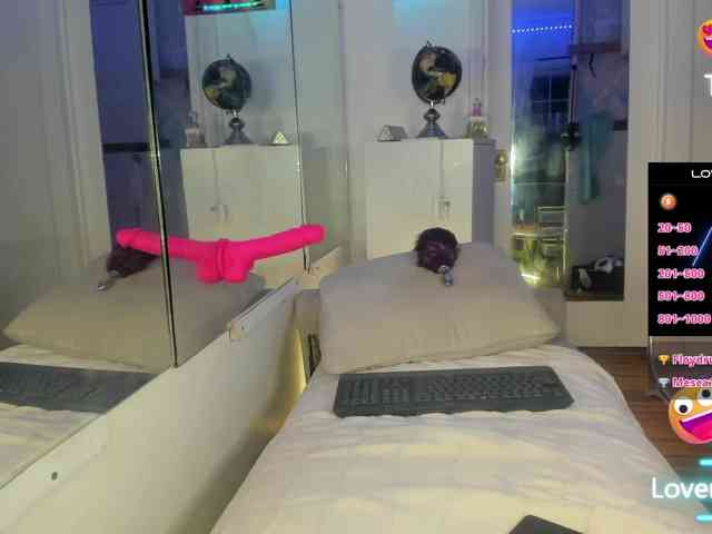 theetriniti webcam
