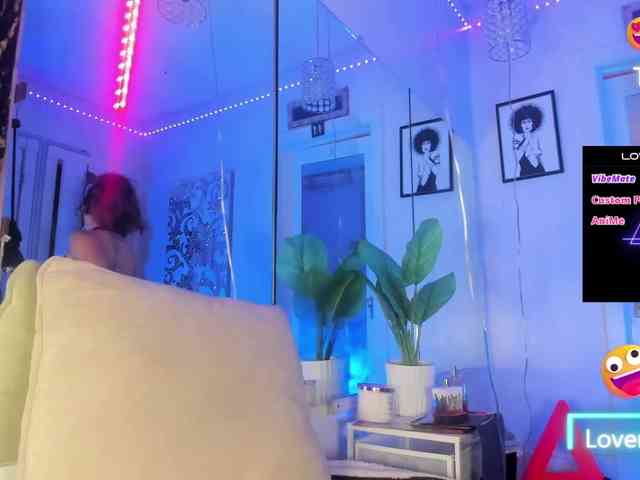 theetriniti webcam