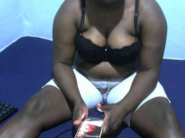 Prettybaby4 Live Webcam on BongaCams