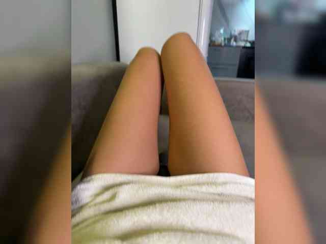 LiyaSilvers webcam