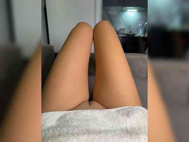 LiyaSilvers webcam