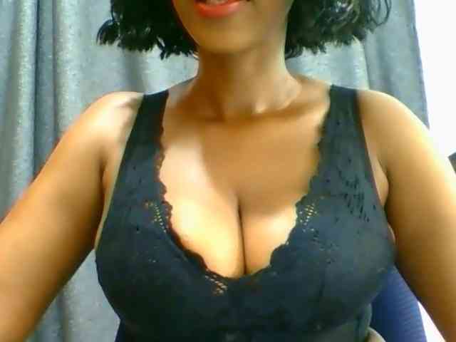 Belinda97 webcam