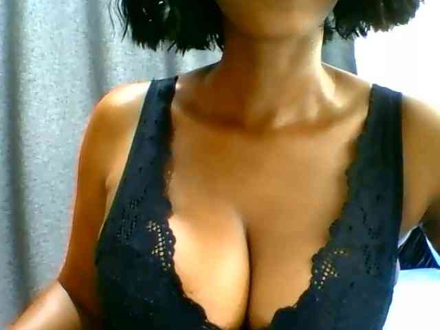 Belinda97 webcam