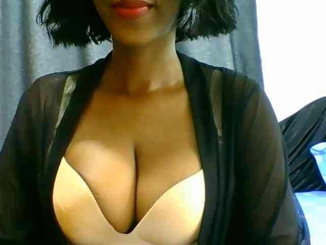Belinda97 webcam