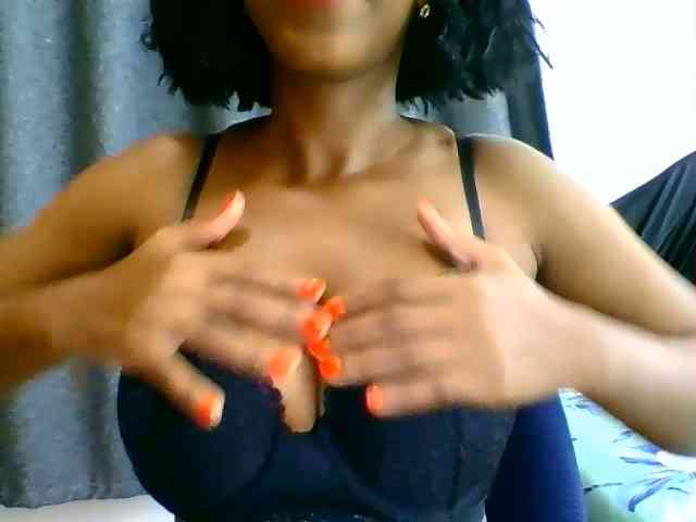 Belinda97 webcam
