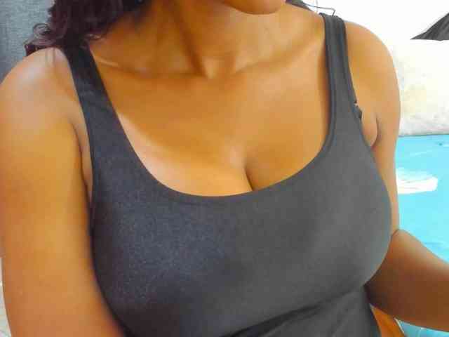 Belinda97 webcam