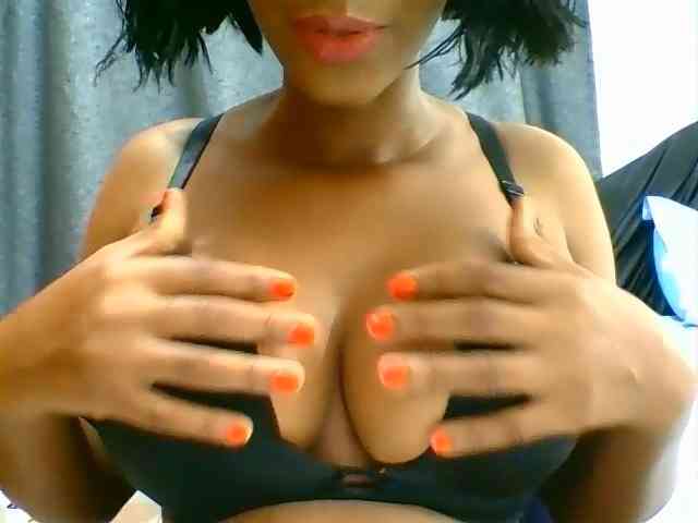 Belinda97 webcam