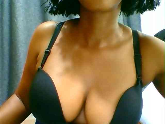 Belinda97 webcam