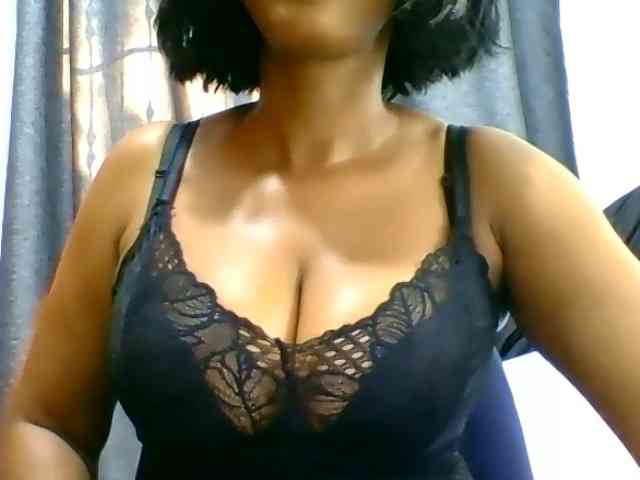 Belinda97 webcam
