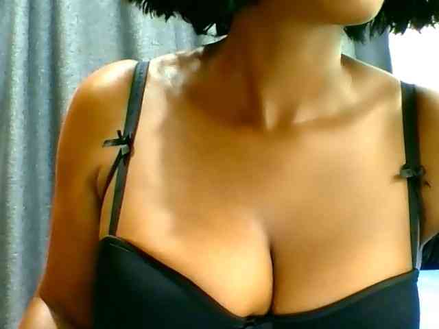 Belinda97 webcam