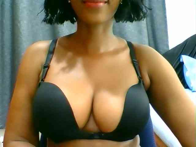 Belinda97 webcam