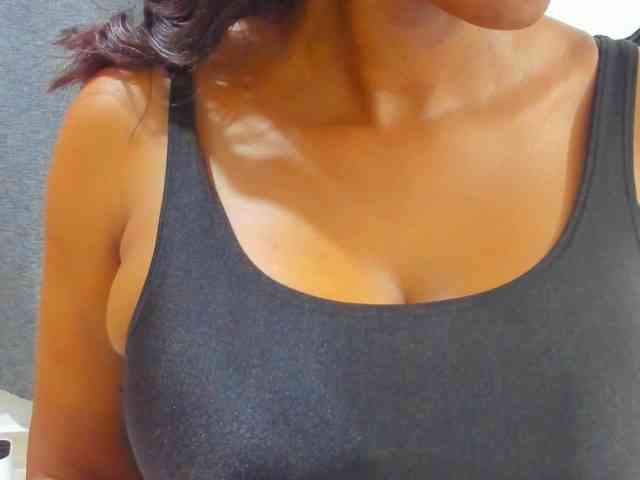 Belinda97 webcam
