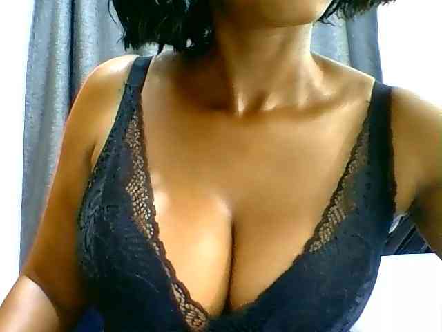 Belinda97 webcam