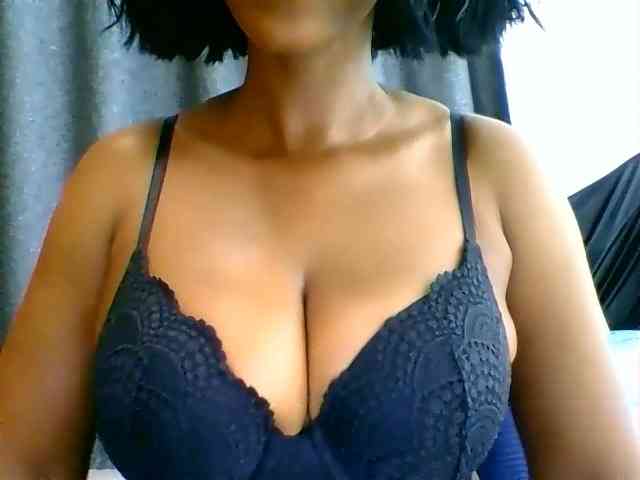 Belinda97 webcam