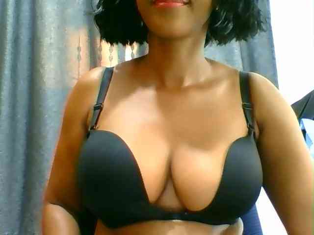 Belinda97 webcam
