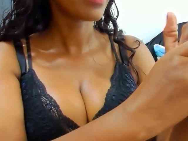 Belinda97 webcam
