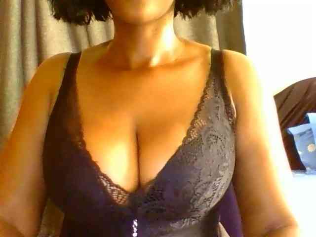 Belinda97 webcam