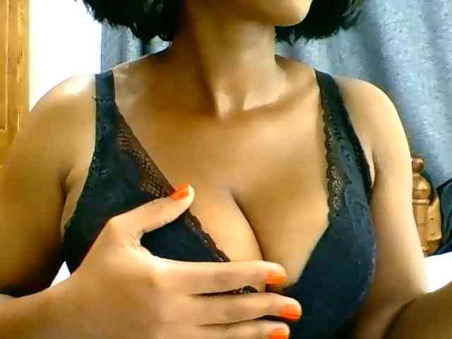 Belinda97 webcam