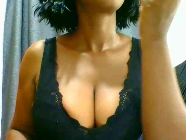 Belinda97 webcam