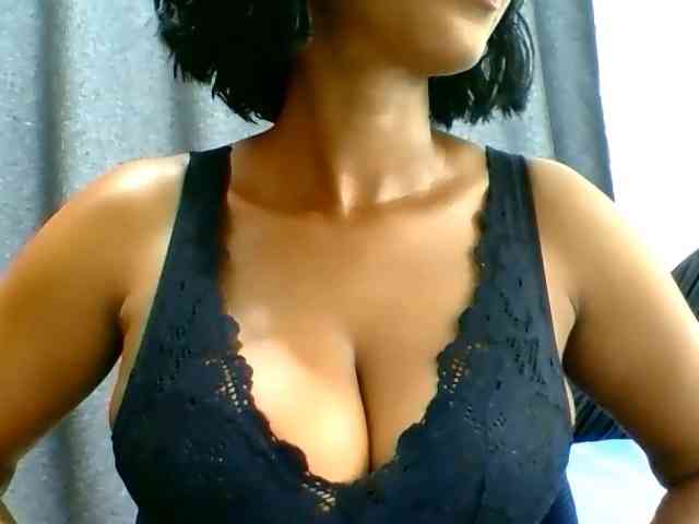 Belinda97 webcam
