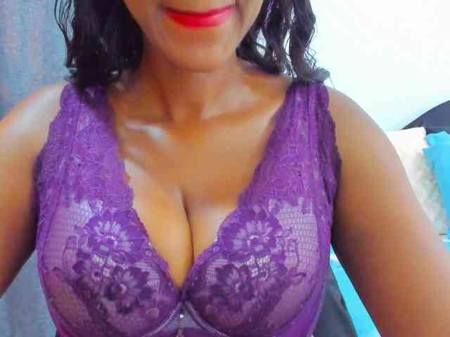 Belinda97 webcam