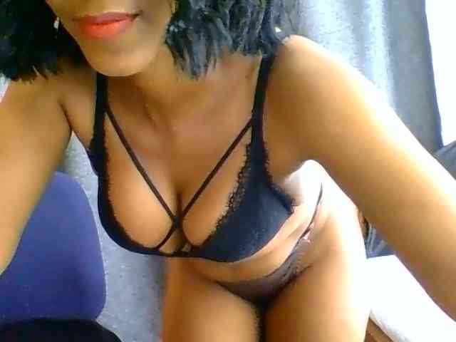 Belinda97 webcam