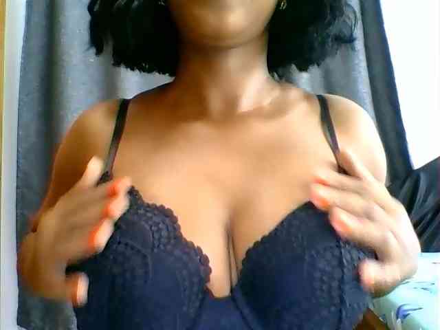 Belinda97 webcam