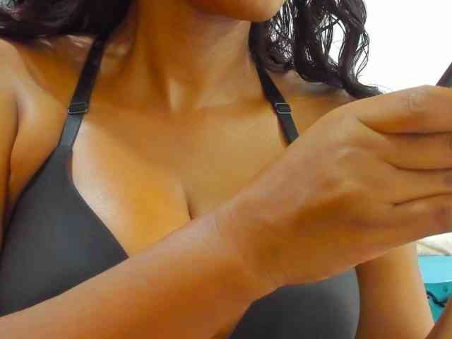 Belinda97 webcam