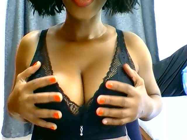 Belinda97 webcam
