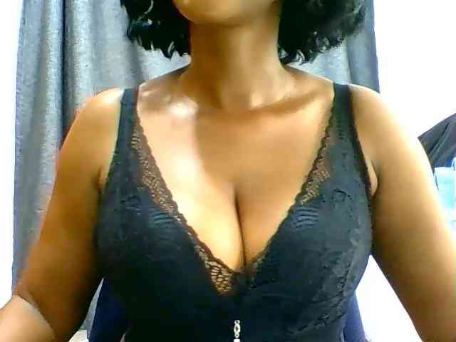 Belinda97 webcam