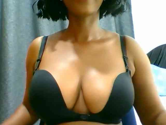 Belinda97 webcam