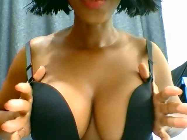 Belinda97 webcam